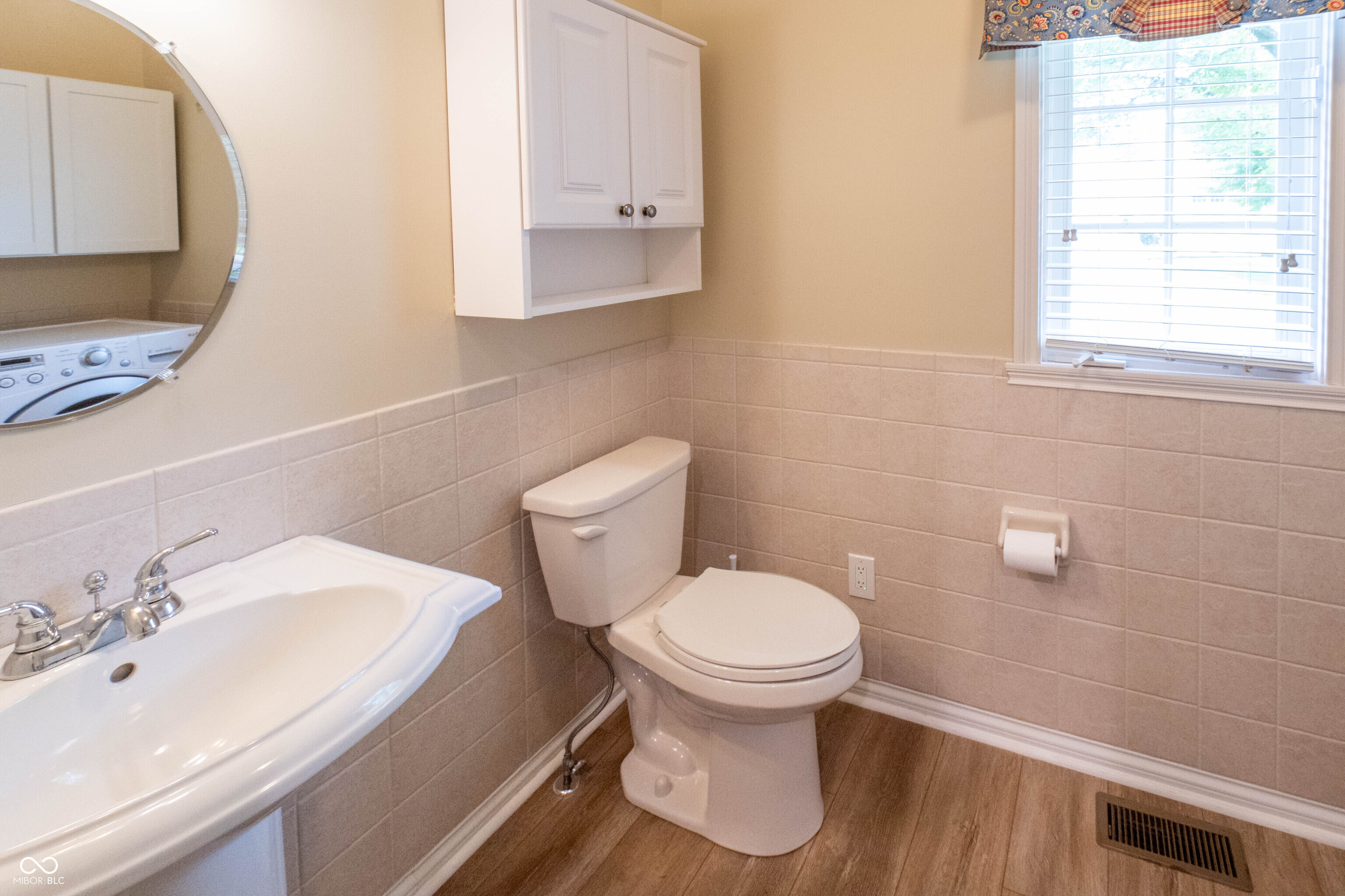 1701 Pathway Drive N