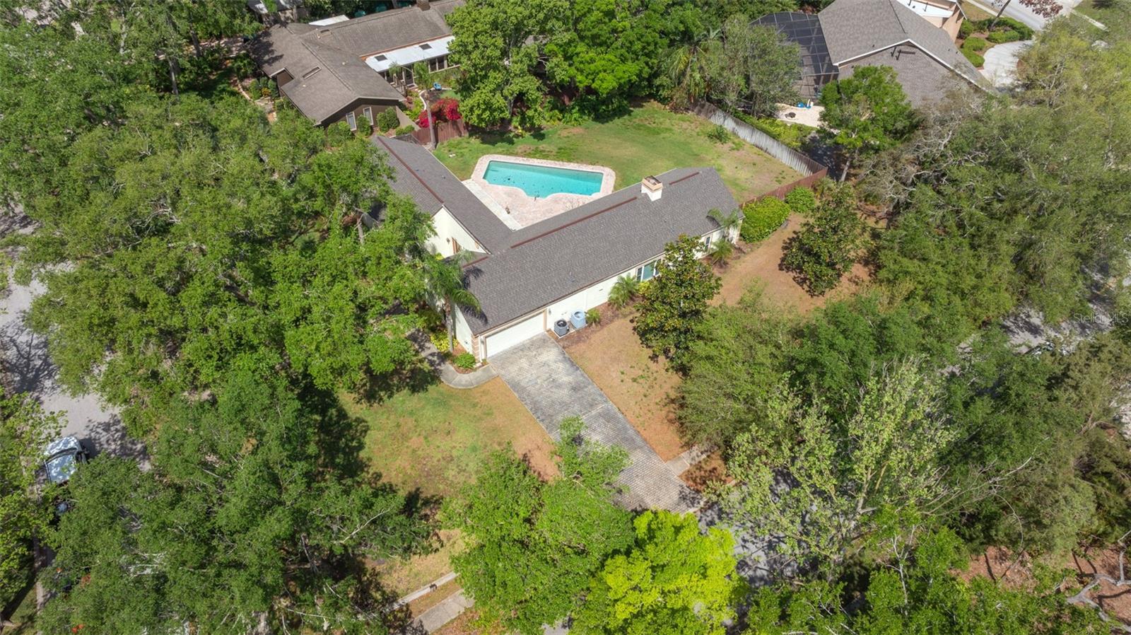 1591 Chestnut Court W