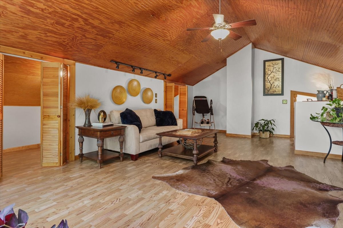 3438 Highway 13 N