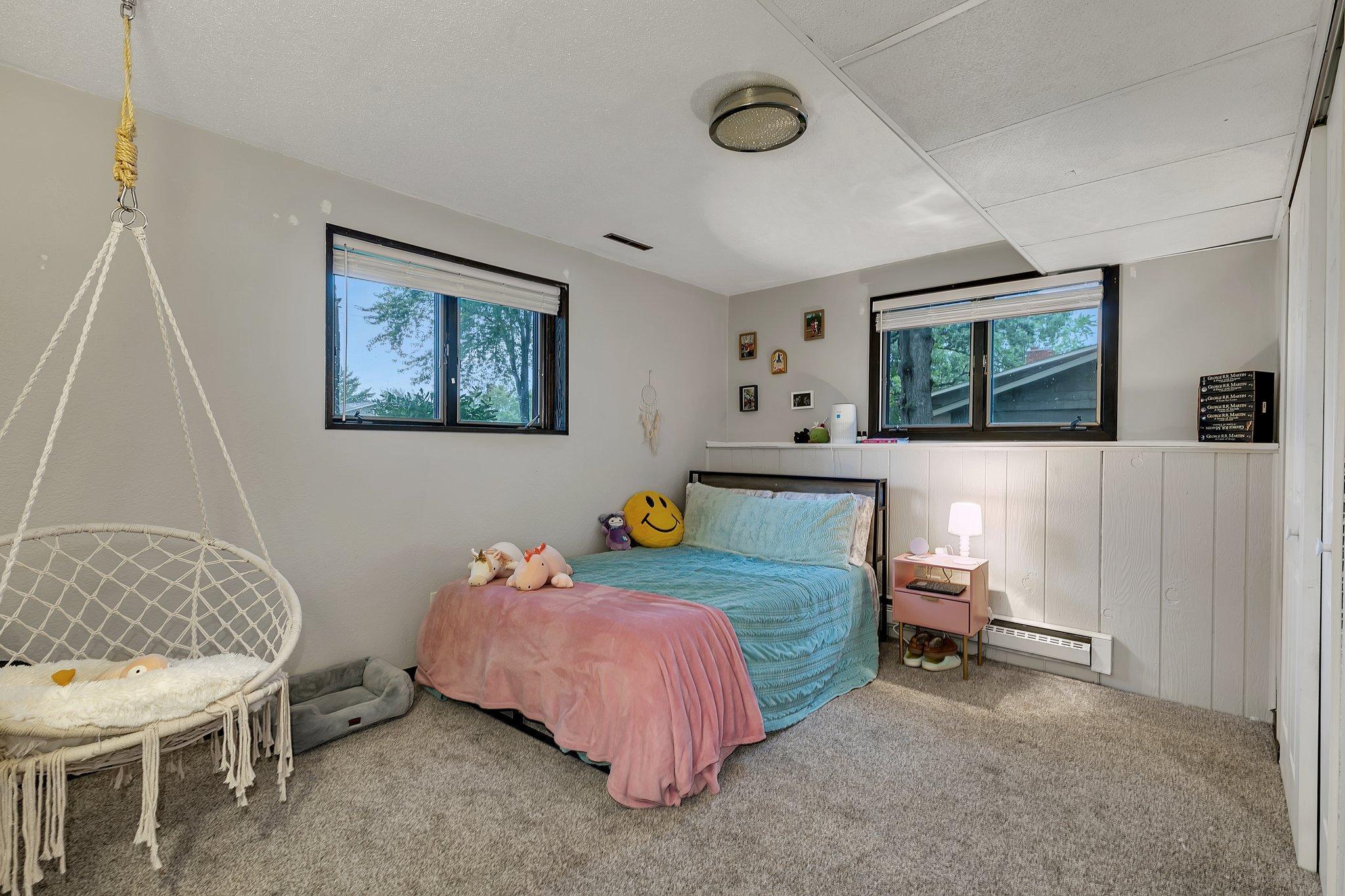 220 16th Avenue SE