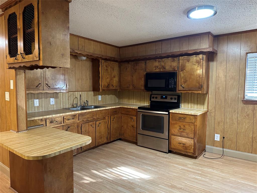 102 N 7th Street