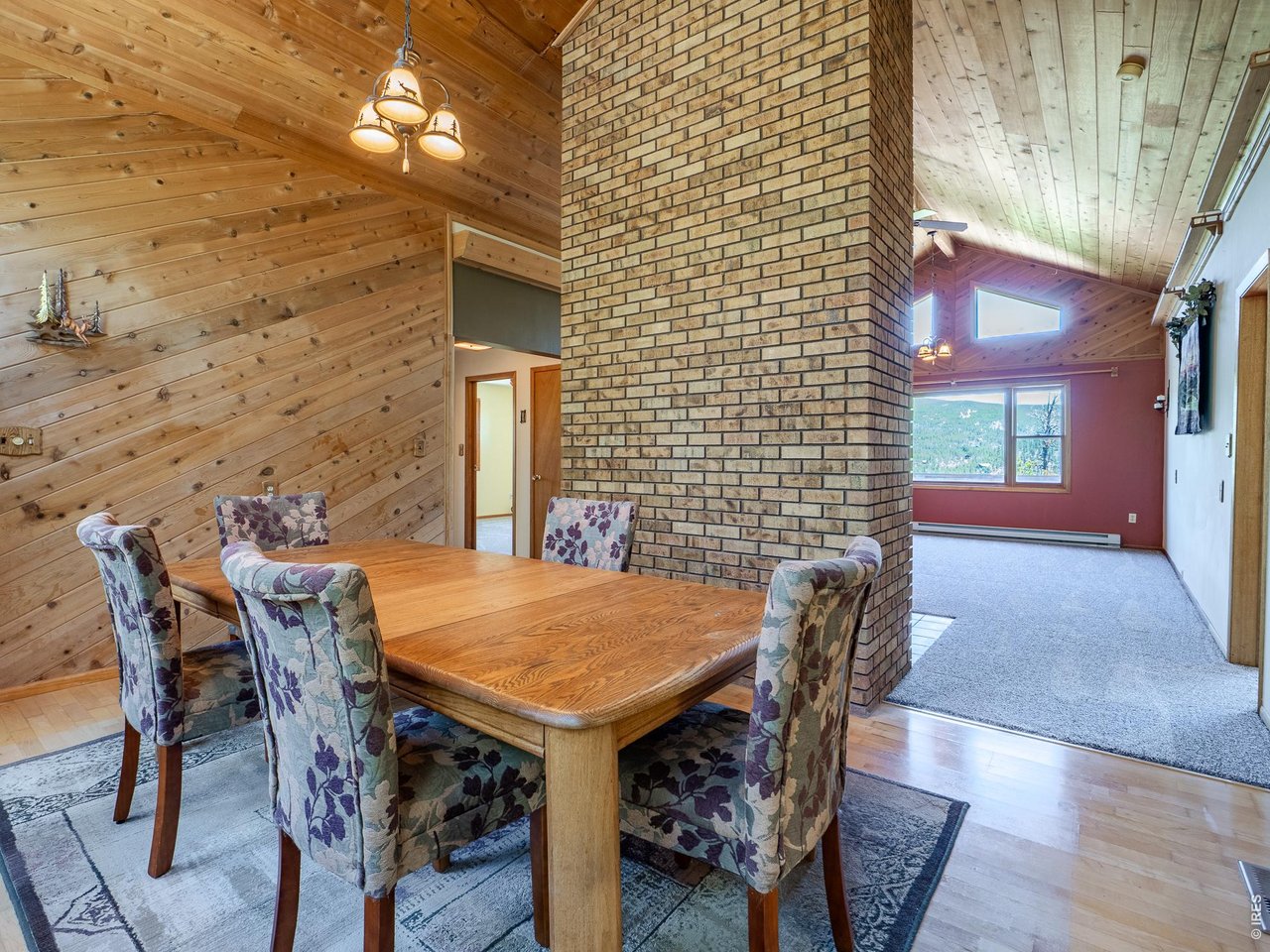 1847 Shoshoni Dr
