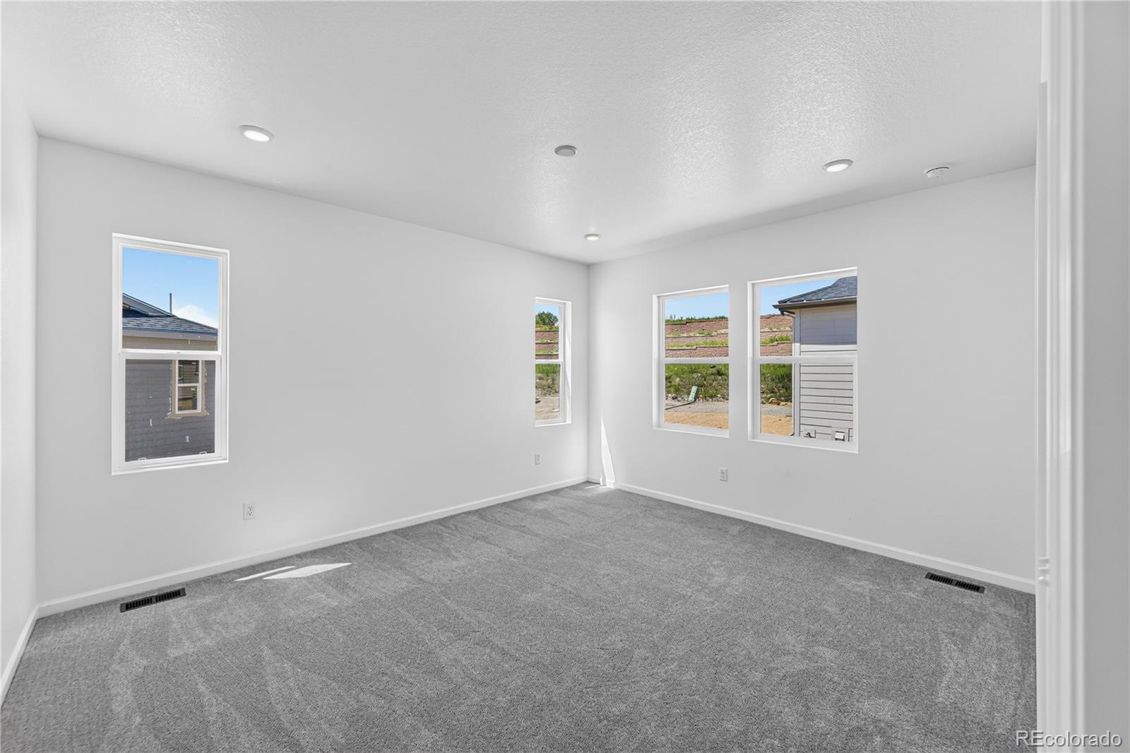 9175 Violet Way