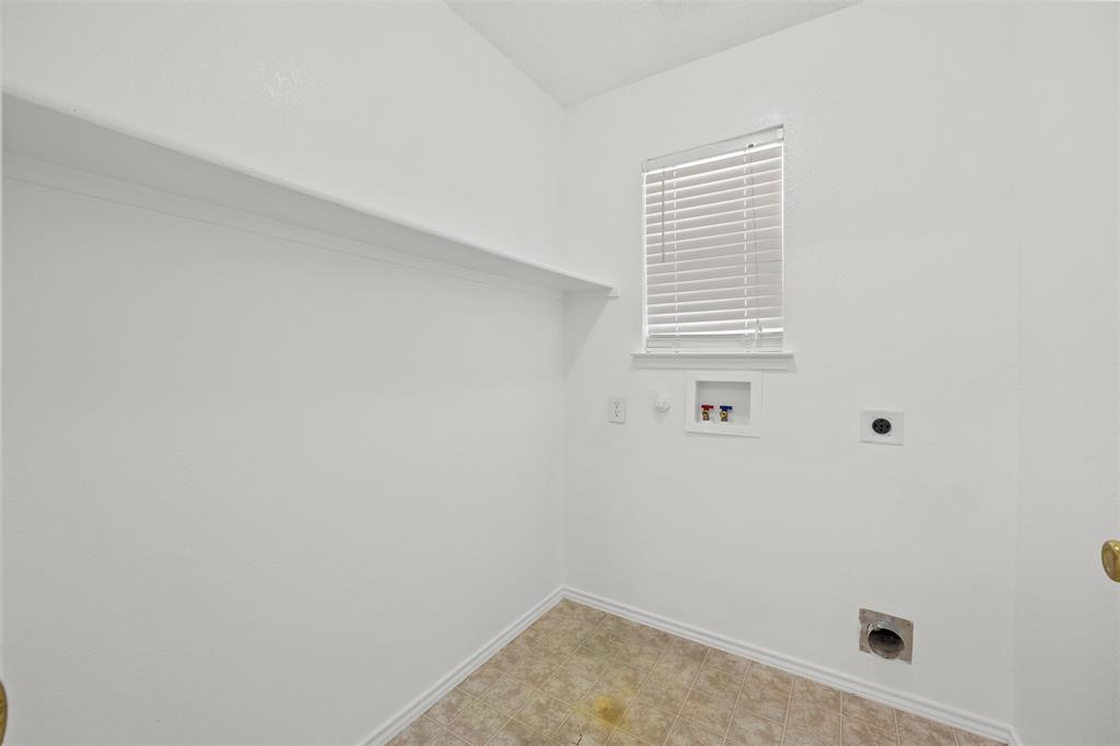 1117 Beeblossom Drive