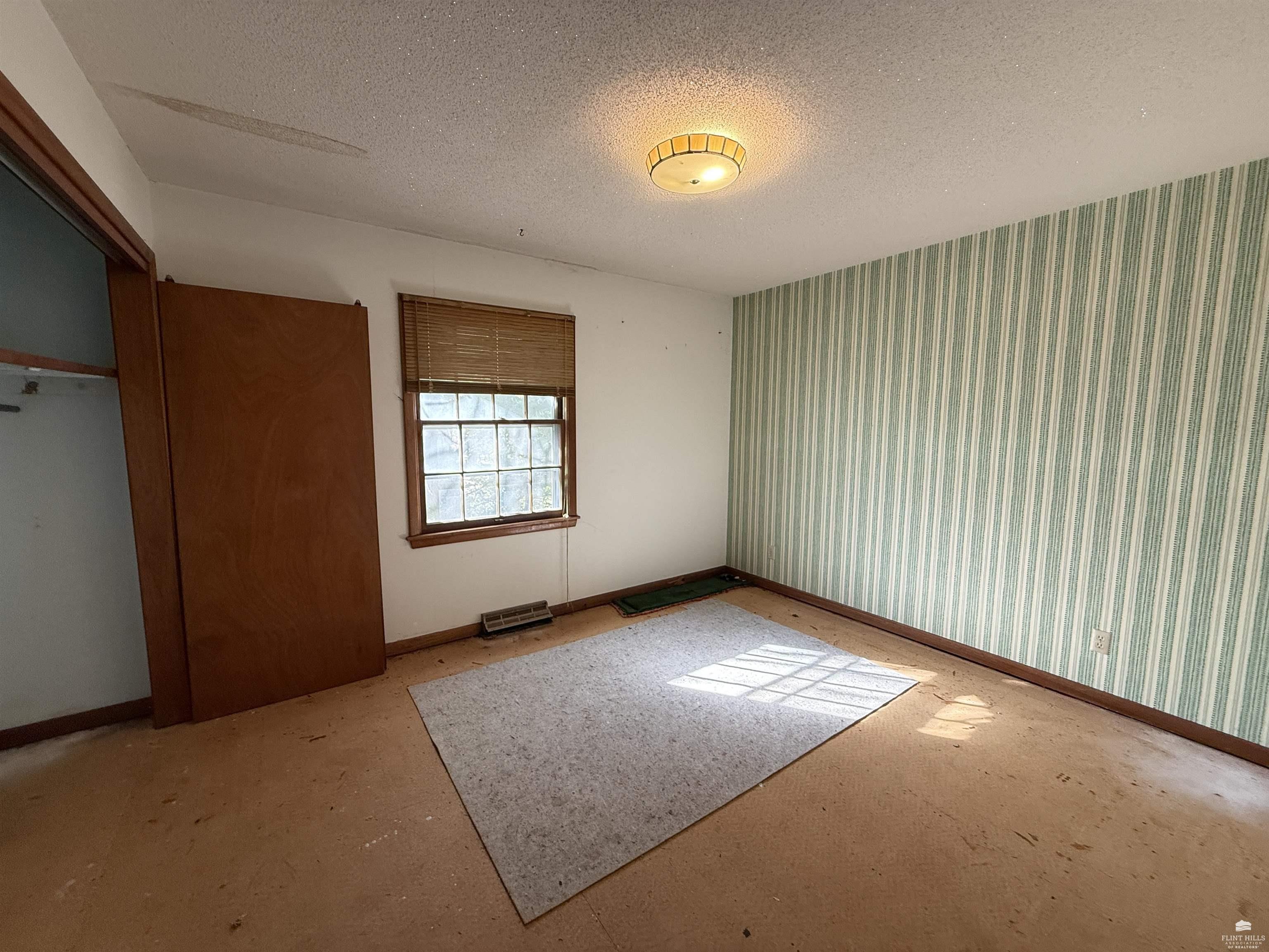 3030 Sunnyside Drive