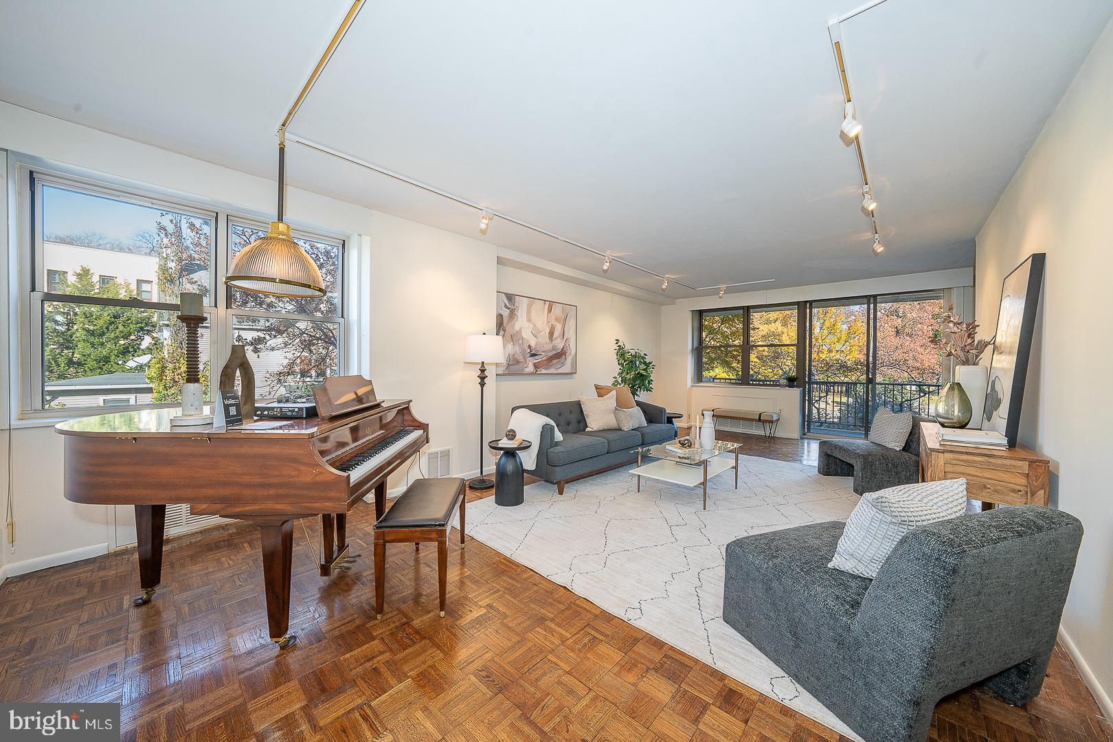 20 Conshohocken State Road 203