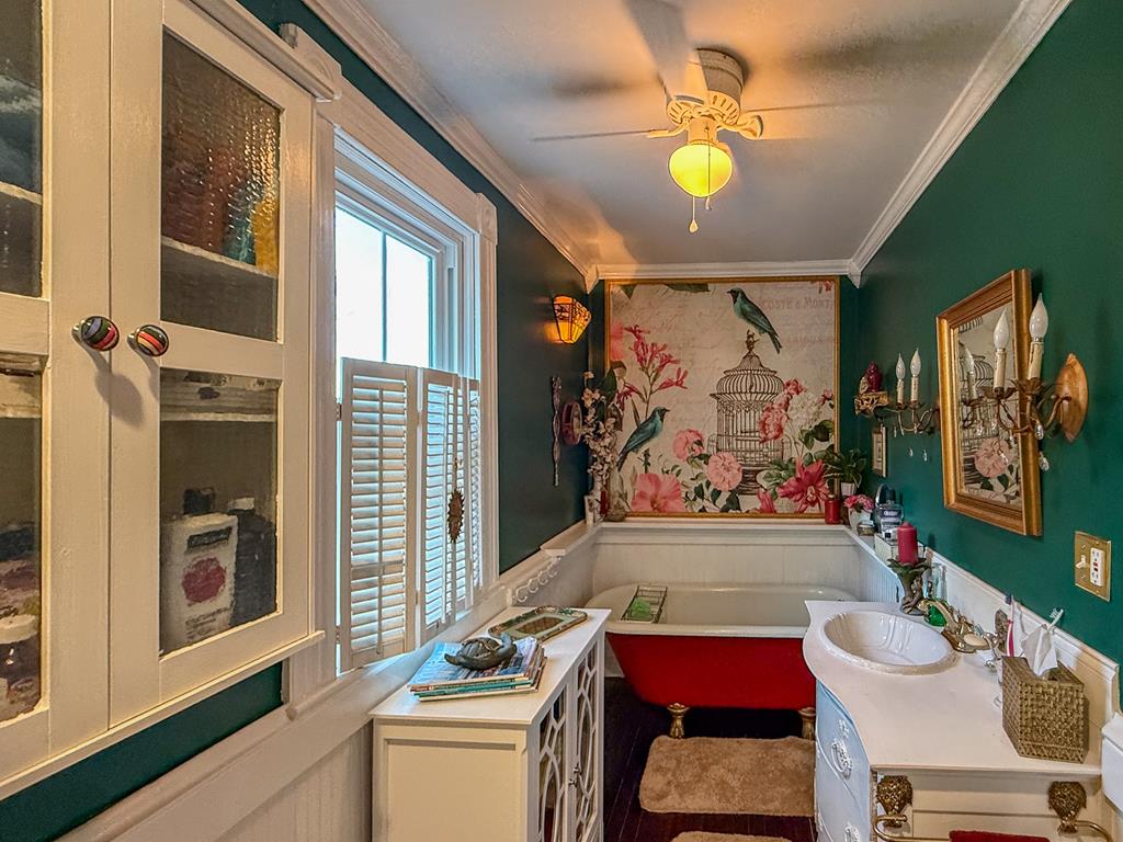 415 Randolph Ave 482