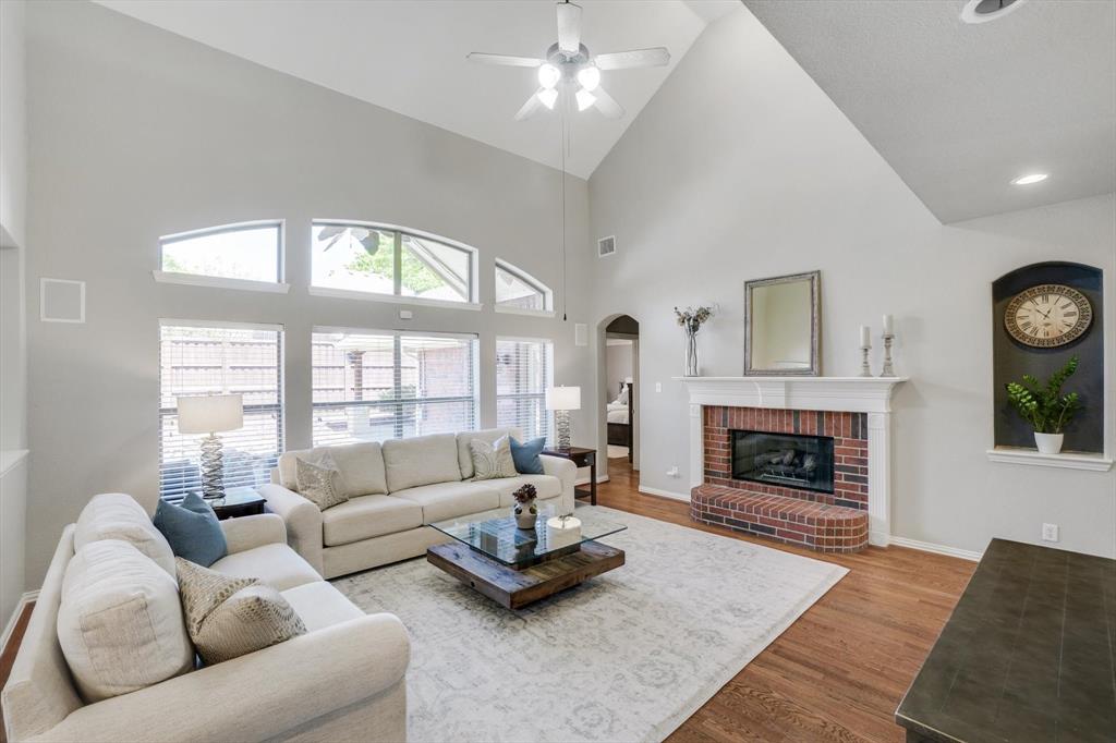3808 Glenshannon Lane