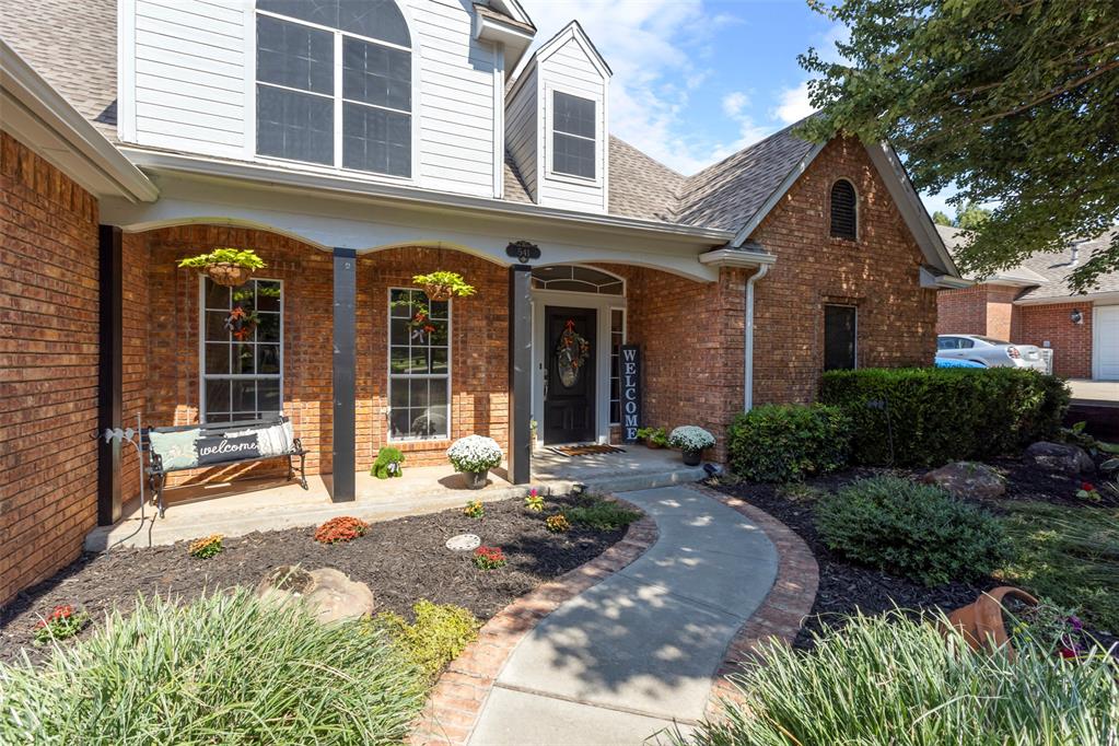 Let’s be honest...you already know you want to live in Coffee Creek, because this isn’t just a home, it’s a whole lifestyle! Imagine weekends at the neighborhood pool and playground, which are a close walk just at the end of the street, walking thru the beautiful trails, weekly food truck nights and holiday events that bring everyone together. Here, you’re not just buying a house, you’re joining a whole community!

Inside, you’ll find comfortable living spaces with tall ceilings designed for gathering with friends, relaxing after a long day, or enjoying a quiet morning coffee in the peaceful backyard. Step outside and you’re minutes from Edmond’s shopping, dining, entertainment and top-rated schools!