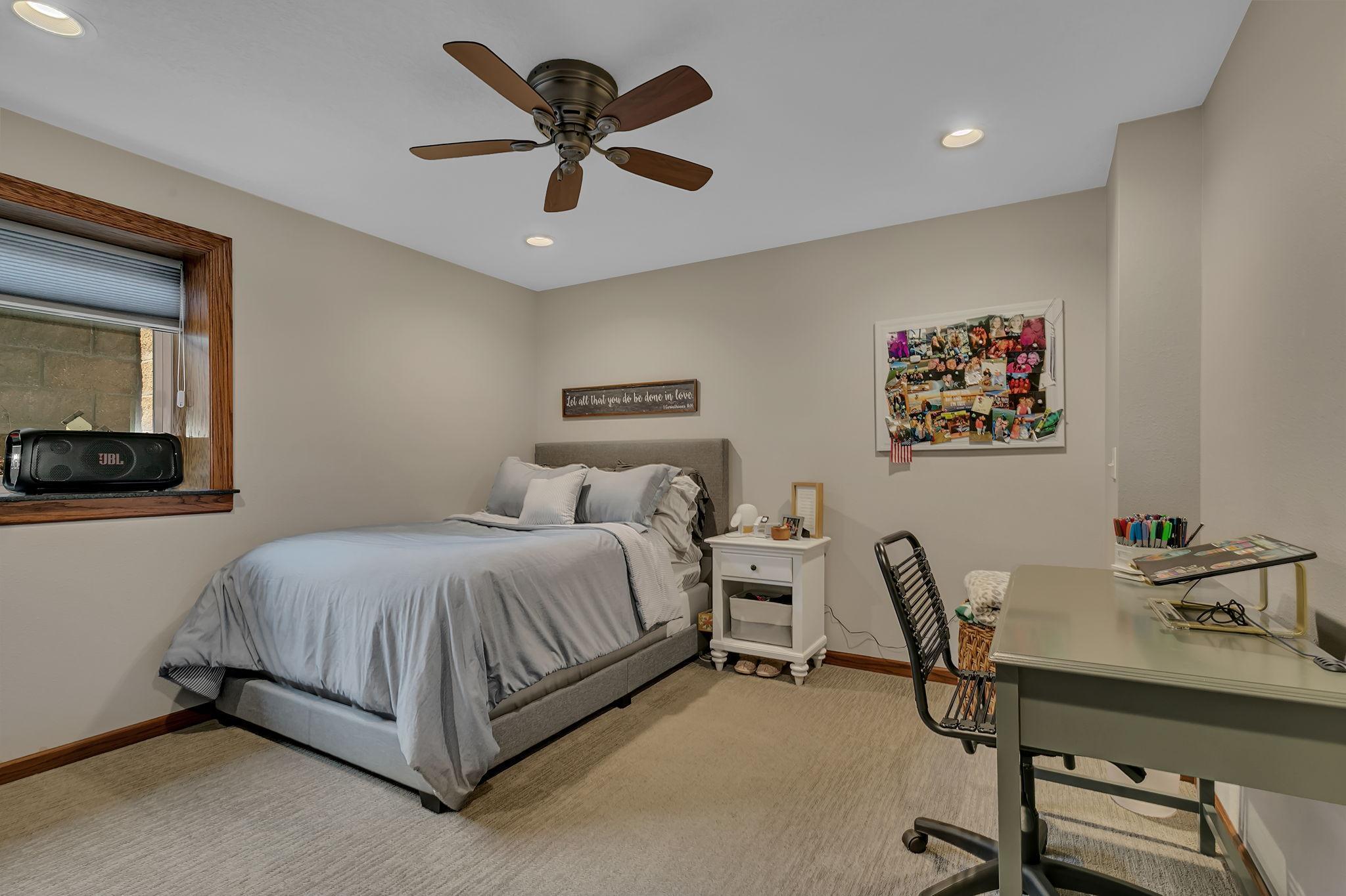 1201 Huntington Drive S