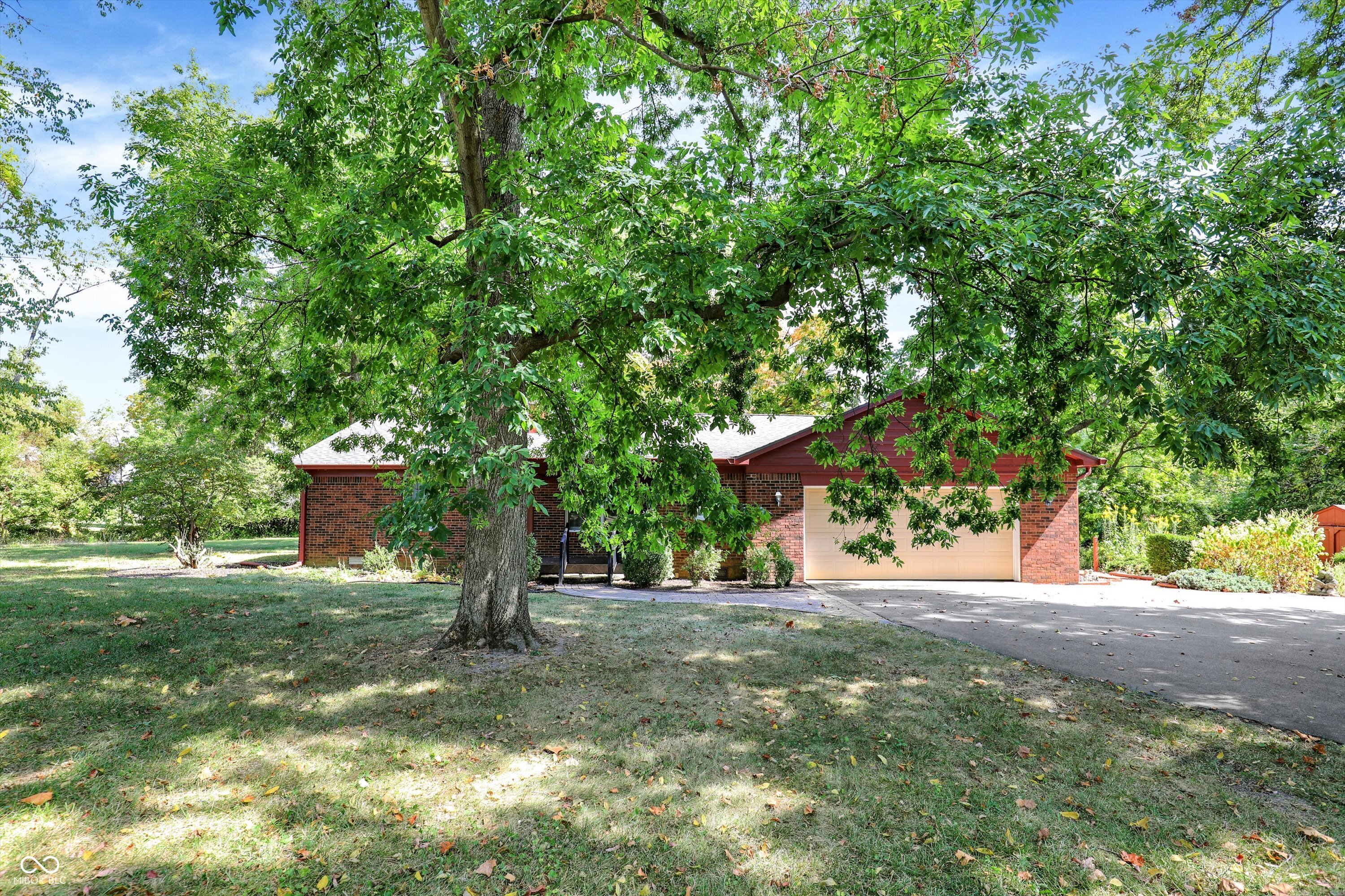 Private + tranquil nearly 1-acre lot in the heart of Westfield w/ beautiful pond VIEWS! Watch sunrises shimmer over the water from this well-appointed 1,730 SF, 3BR/2BA hard-to-find RANCH (3rd BR is "L"-shaped w/full bath). Natural light pours in! Stunning 2019 bath renovation + kitchen remodel + sunroom addition. Well maintained; seller has never lived there. Close to shopping/dining/highway access - yet tucked away in peaceful solitude. NOTE: Property does NOT include pond, grassy area around pond, dock, boat, or pond use. Pond owned by neighboring properties.