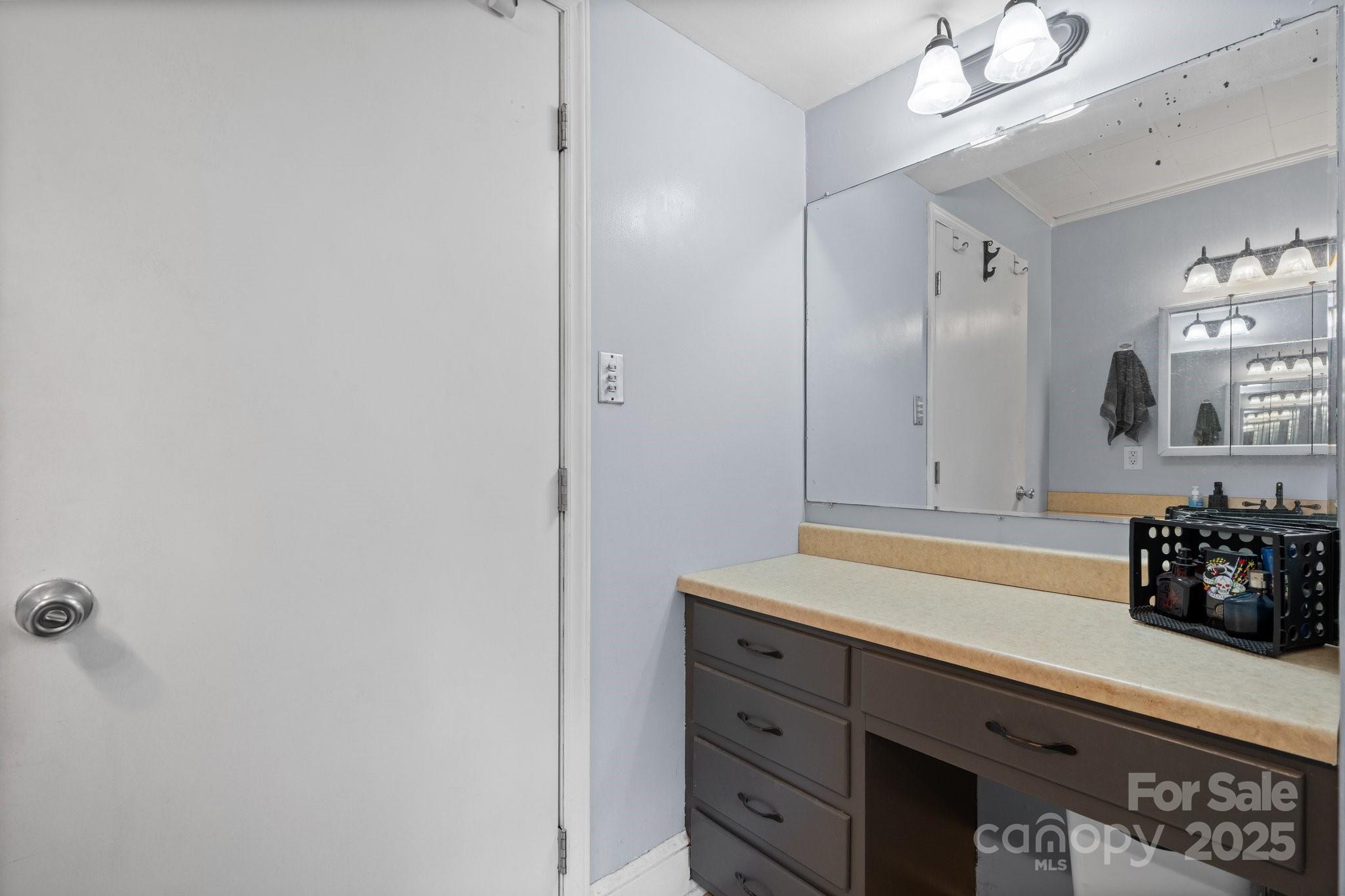 332 Swanson Drive SW