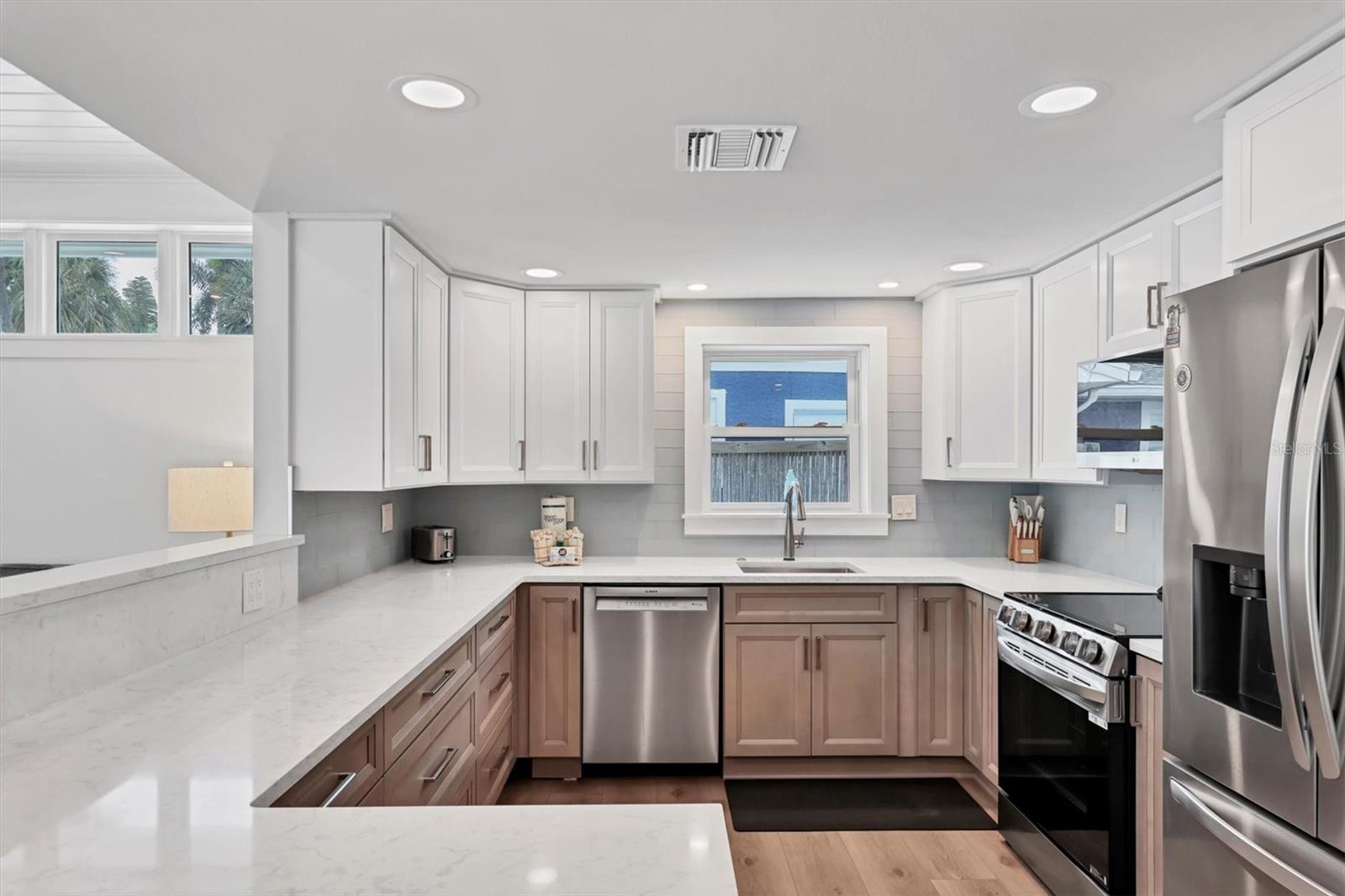 270 Gladiolus Street