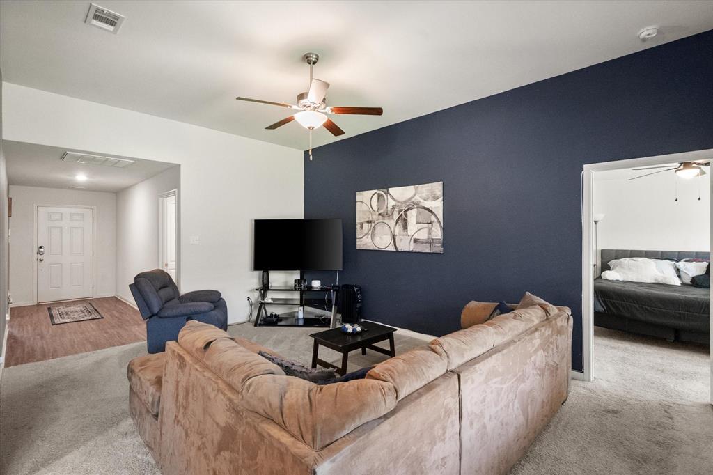 113 Hamilton Way