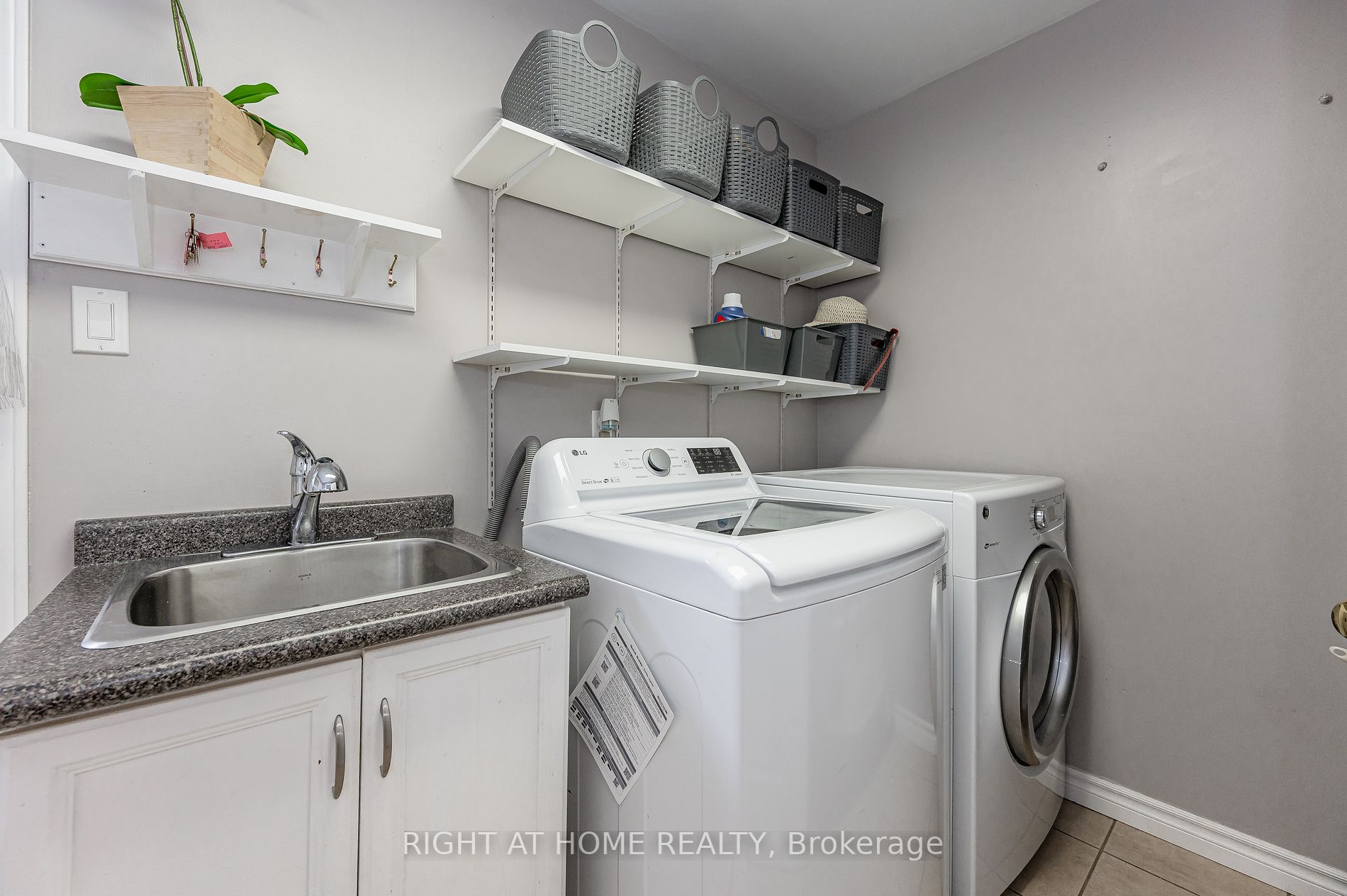 3332 Springvale Crt