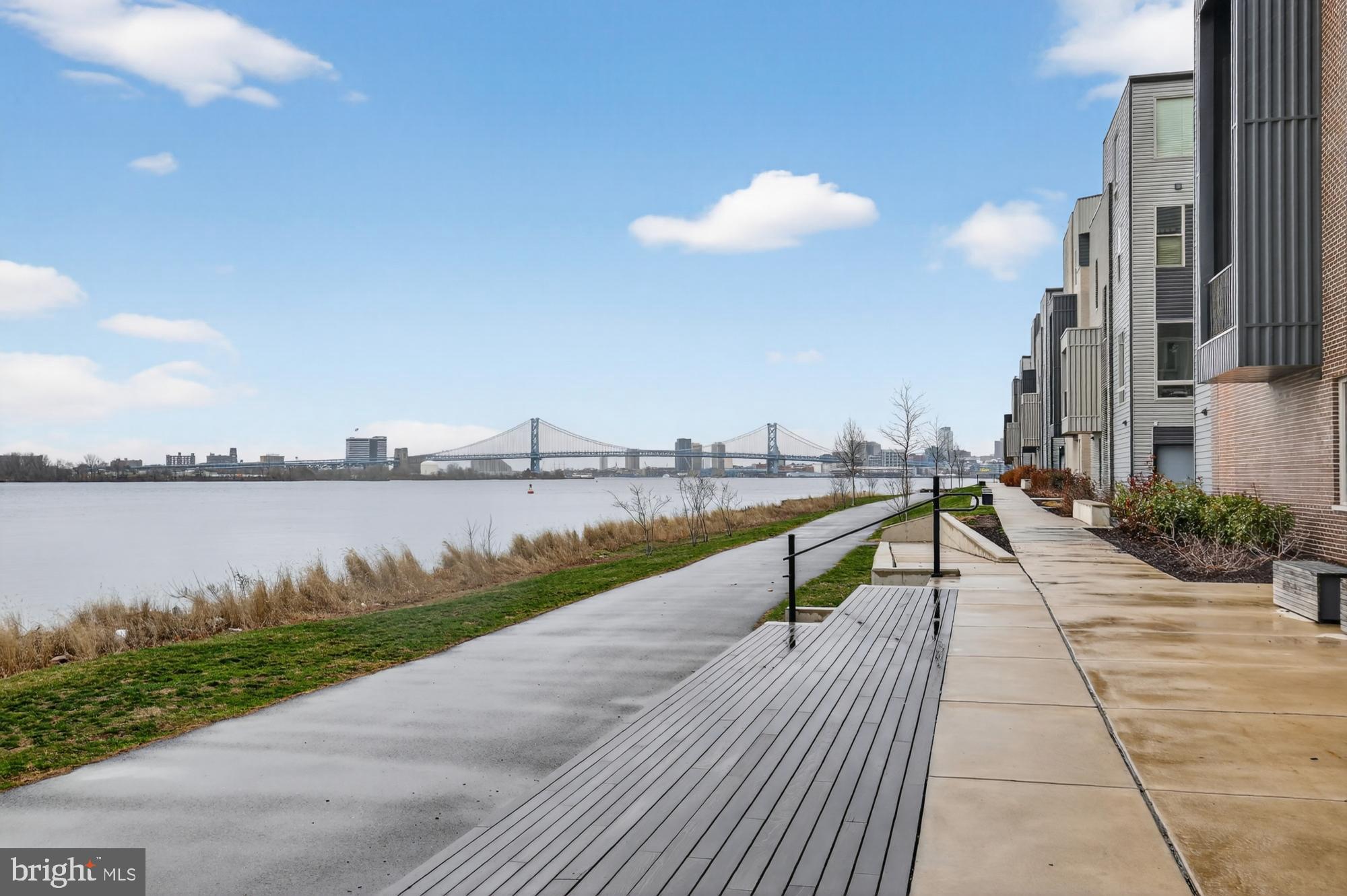 3100 Parkview Walk 210