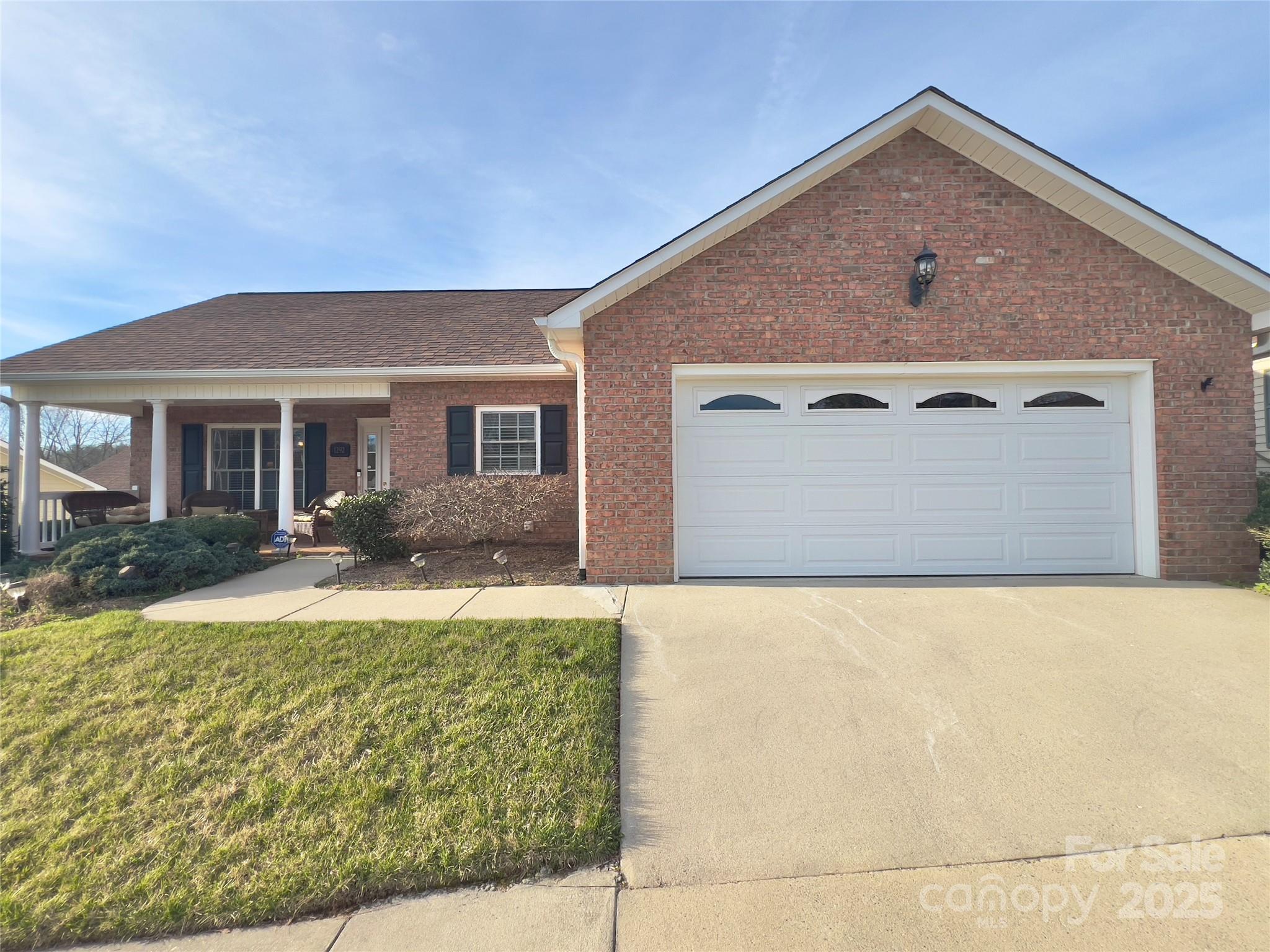 1292 Wexford Village