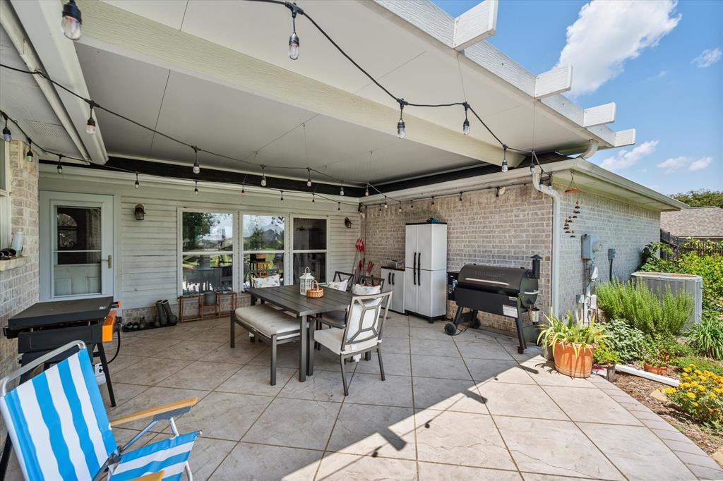 2811 London Lane