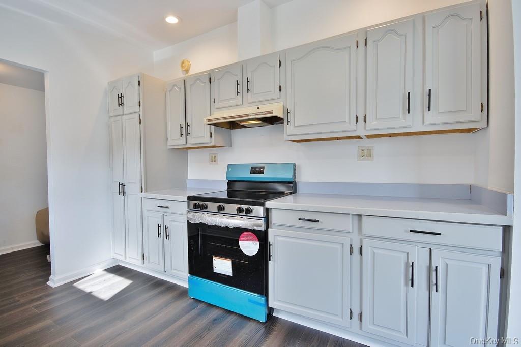32 Meadow Street 17B