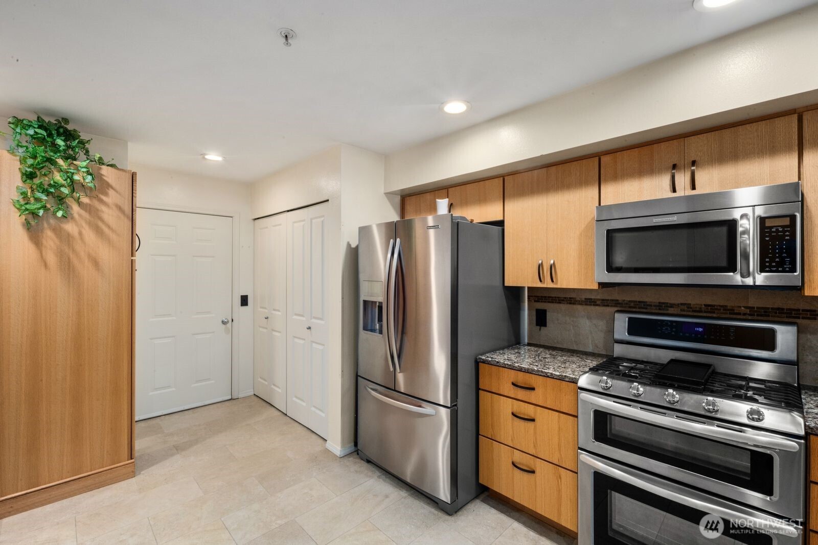 22614 43rd Avenue S 17-3