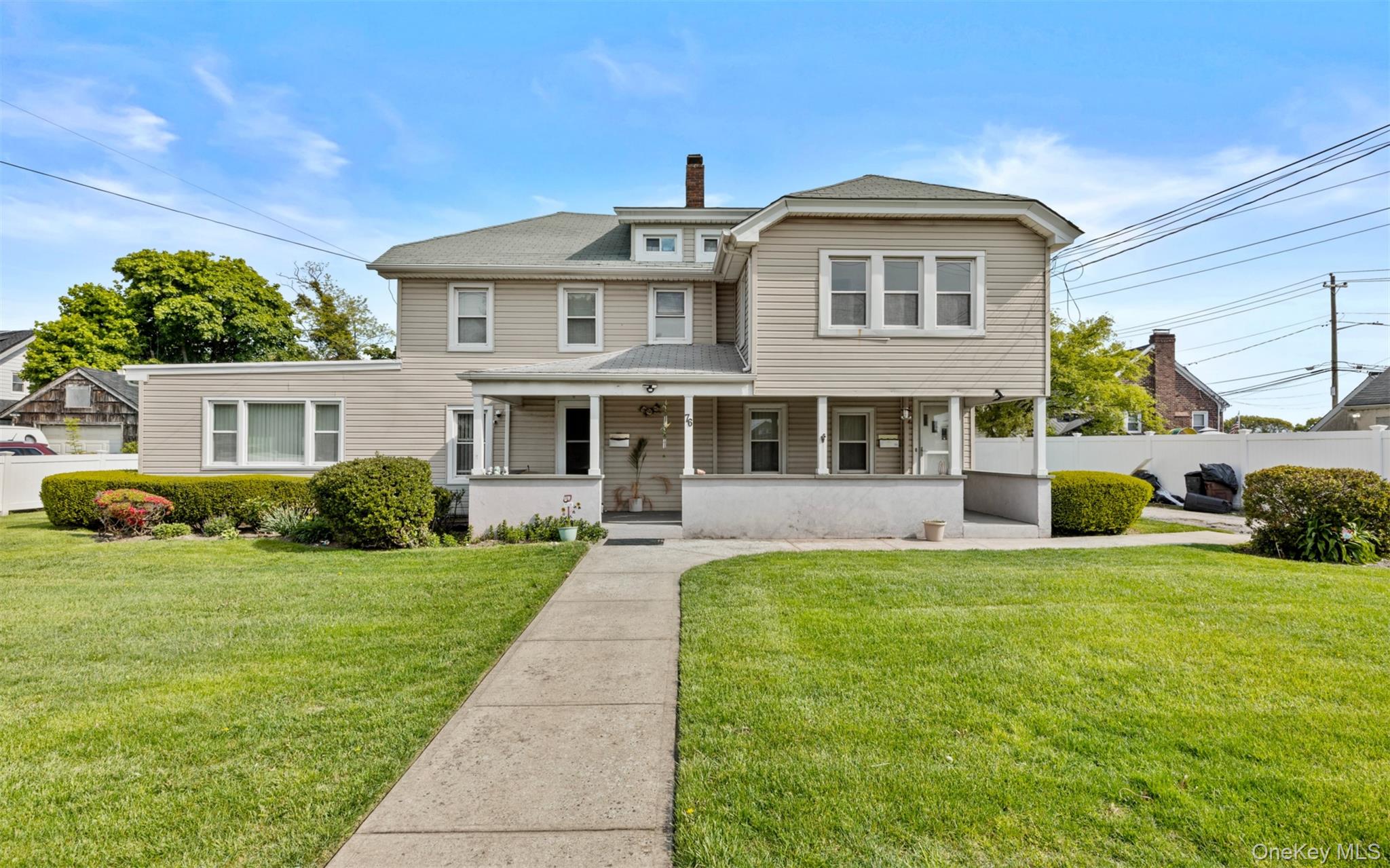 76 Solomon Avenue