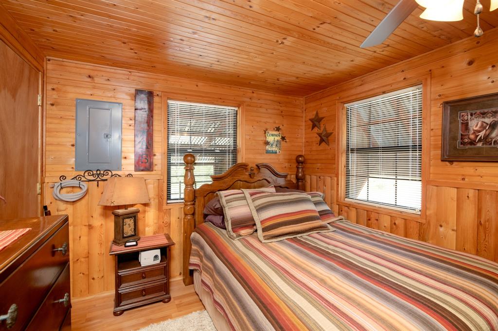 15055 County Road 306