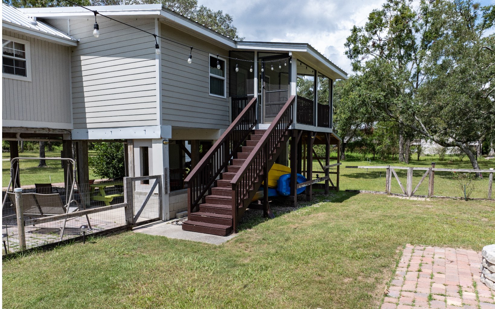 939 NW Banta Acres Rd