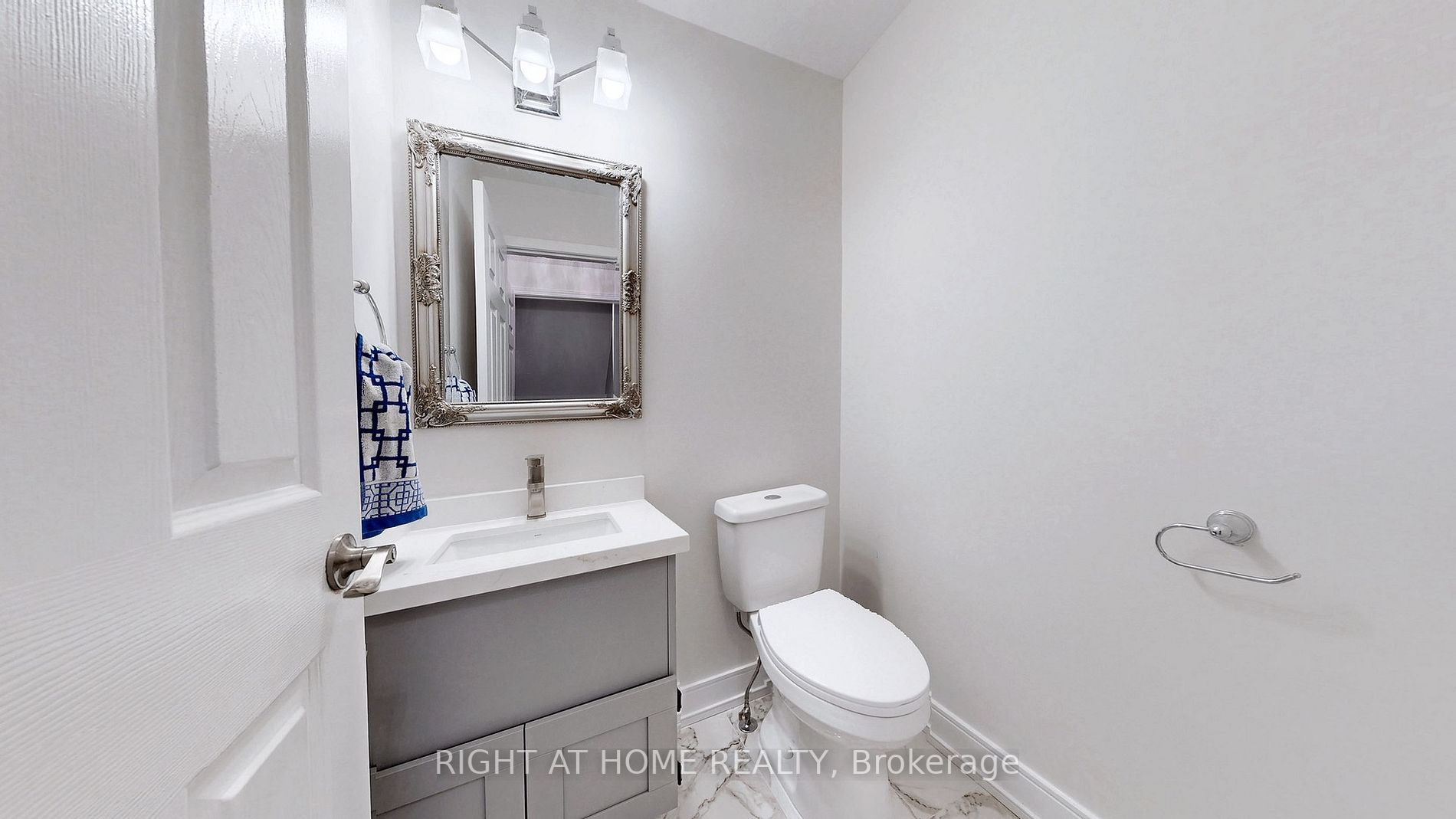 1348 Ashwood Terr
