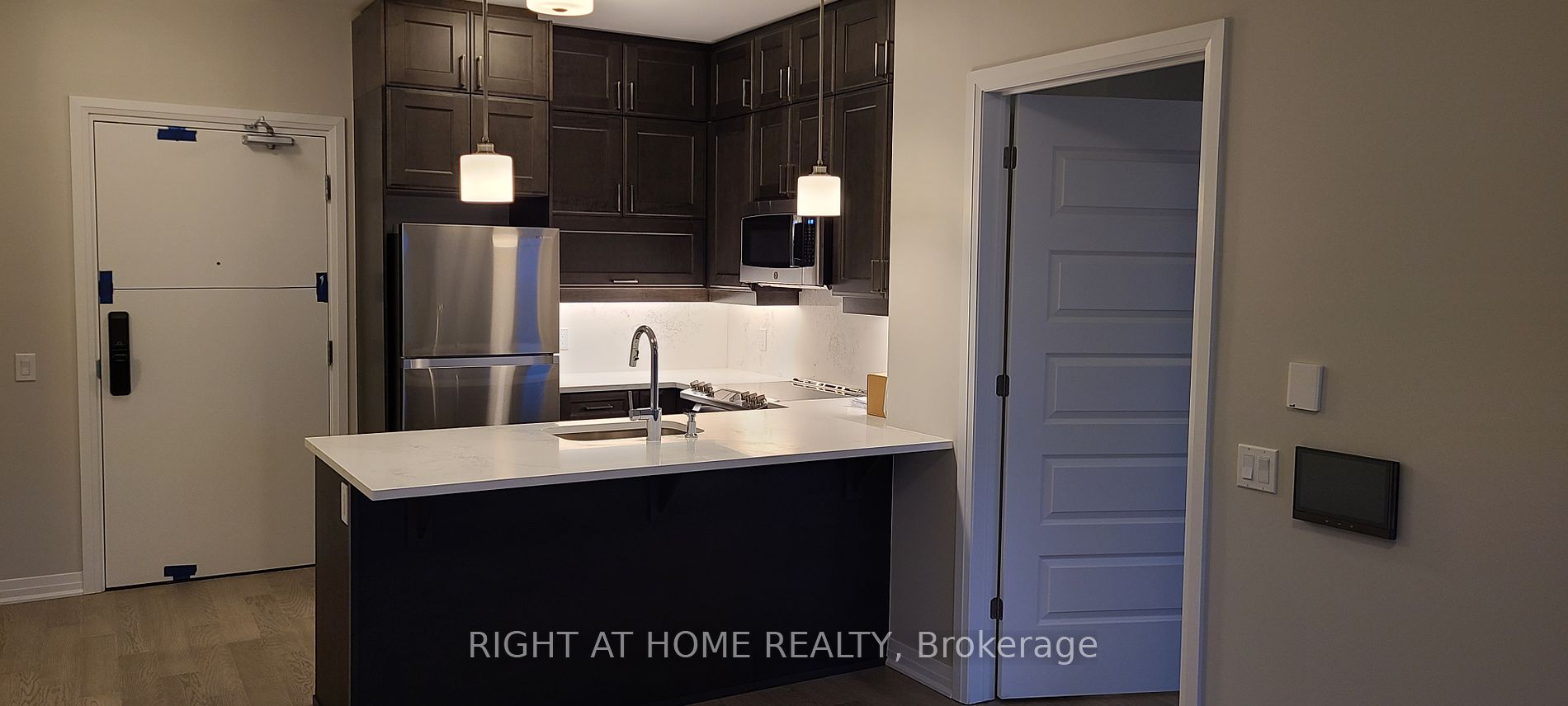 460 Gordon Krantz Ave 506