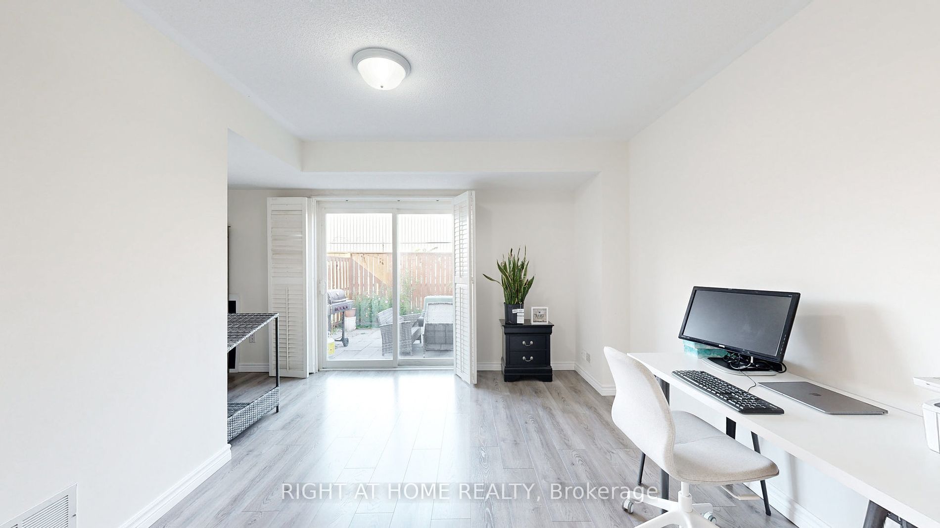 38 Jenkinson Way 131