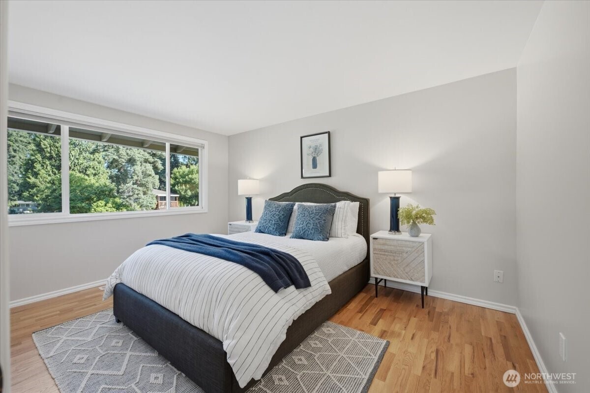 Spacious primary suite