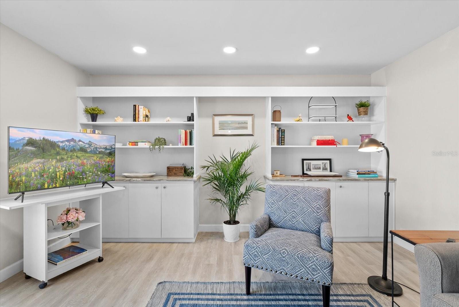 6304 Sun Eagle Lane 19B