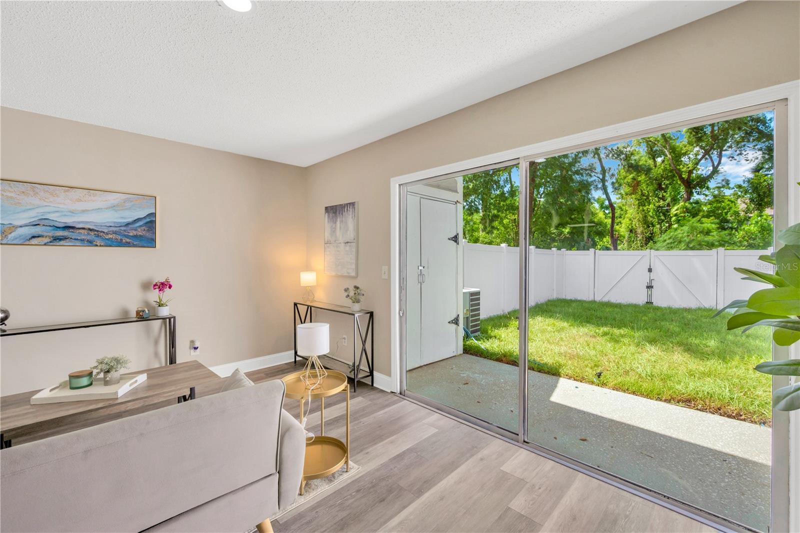 3304 Laurel View Drive