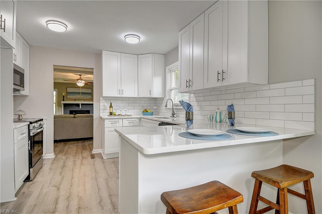 728 Prince Charles Lane, Virginia Beach, VA 