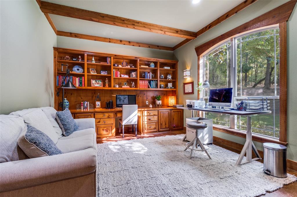 2403 Amberleaf Court