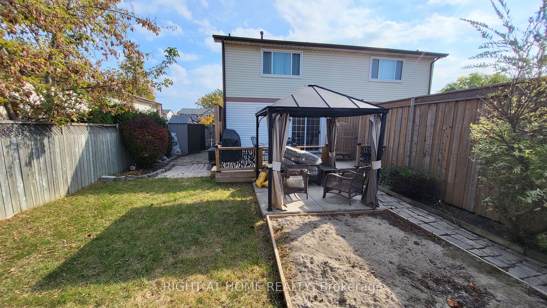 2233 Melissa Cres