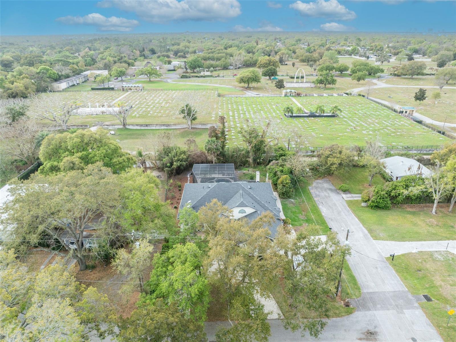 1800 Magnolia Avenue