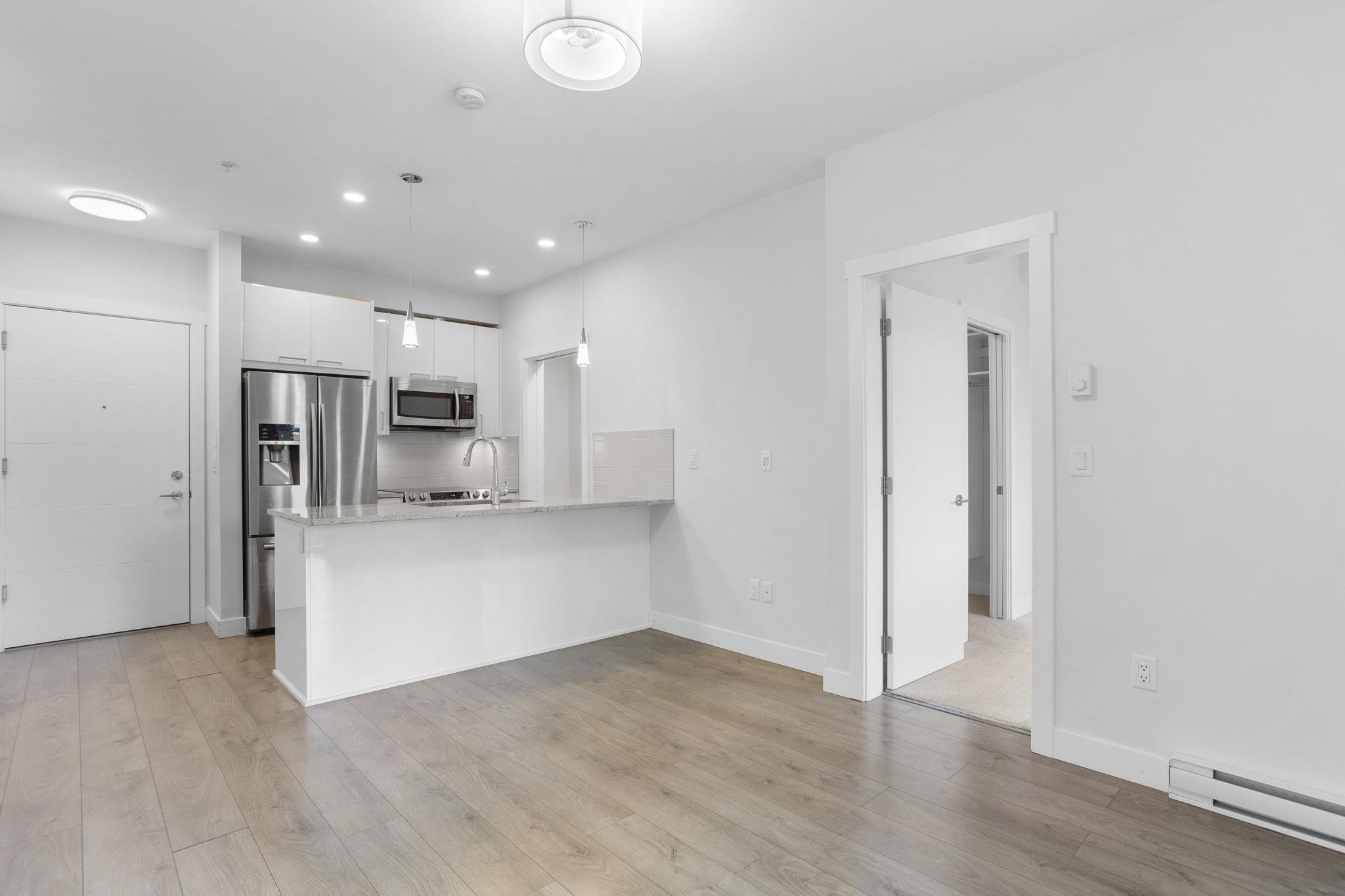 20686 Eastleigh Crescent 207