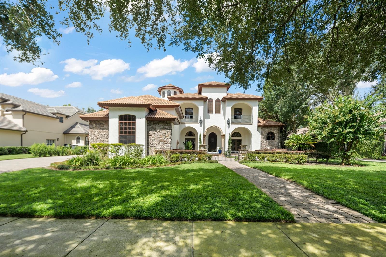 8142 Tibet Butler Drive, Windermere, FL