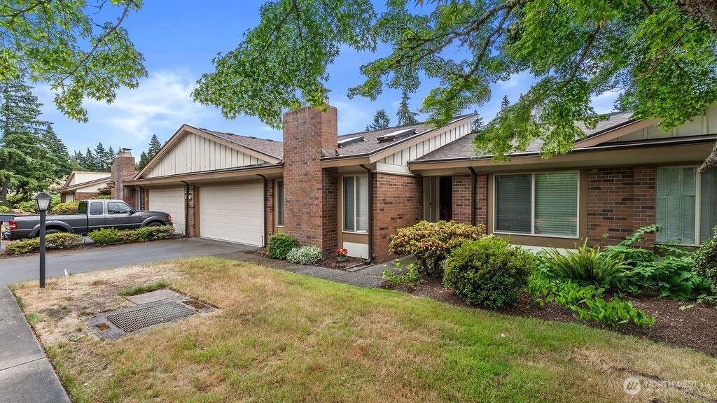 Bellevue - 15964 NE 15th Street
