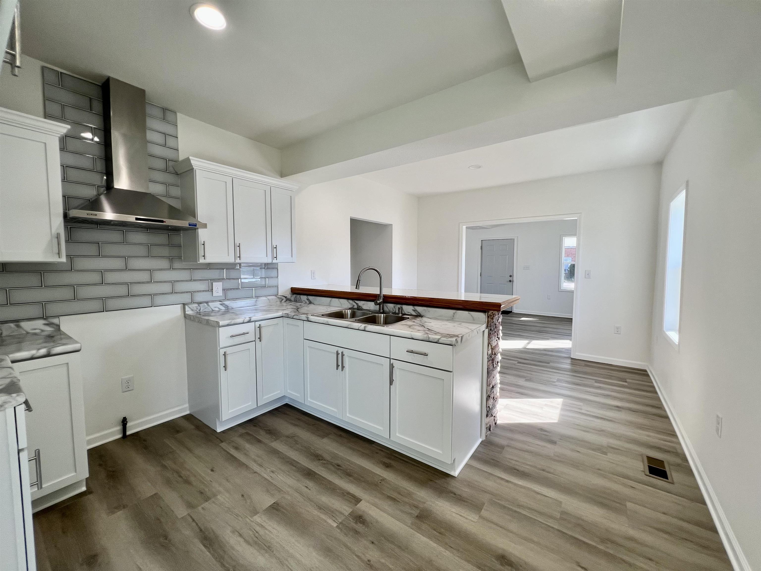 829 S Summit