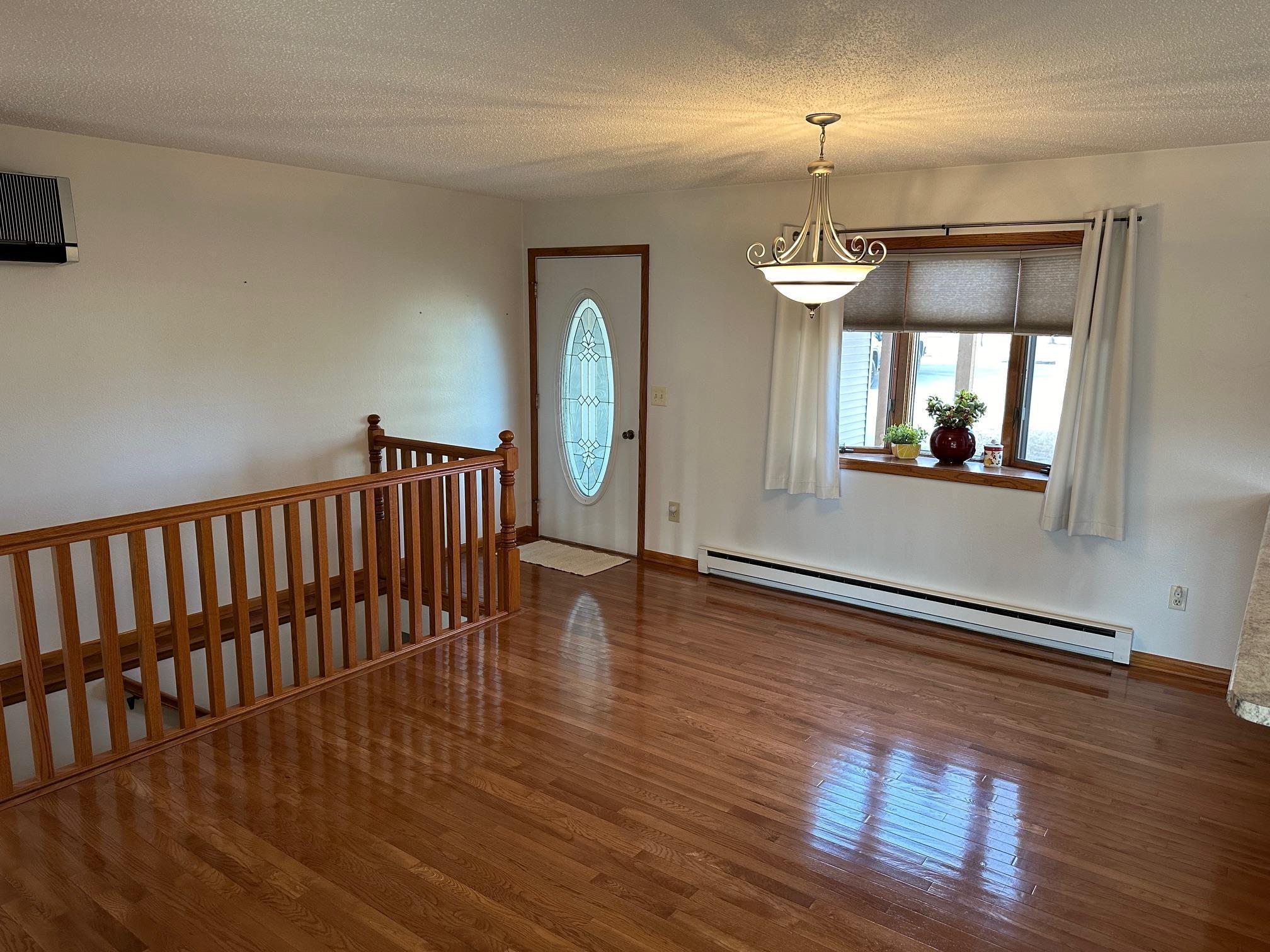 814 Country Club Drive SW