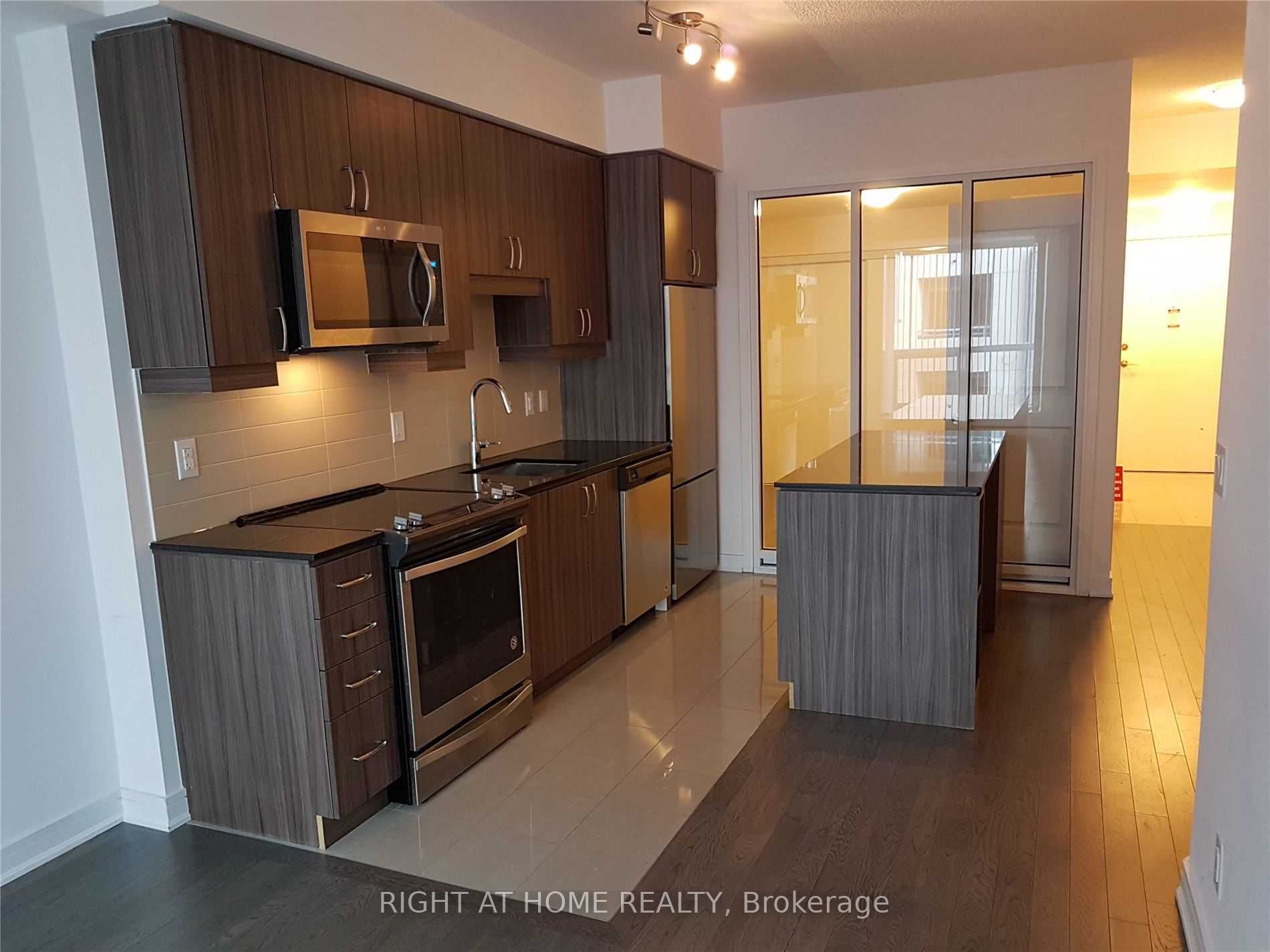 9191 Yonge St Sw#608