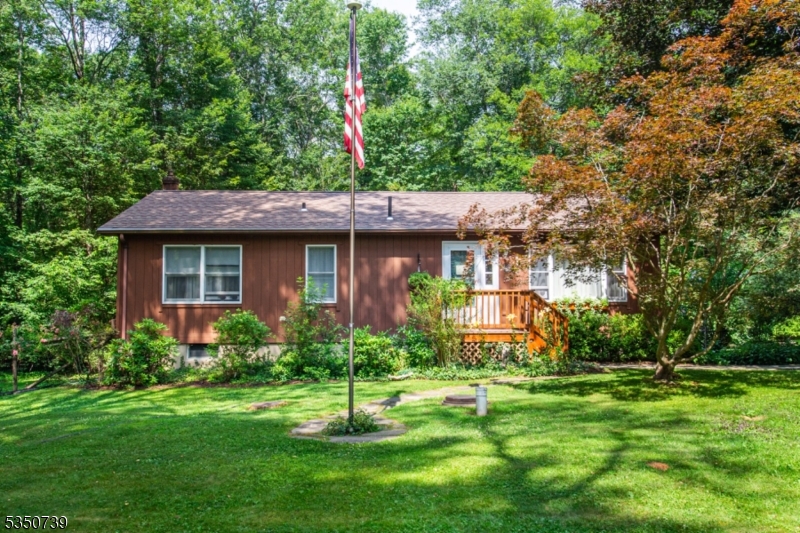 1 Edwards Dr, Sandyston Twp., NJ