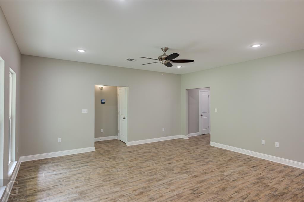1221 Bayou Bay Court
