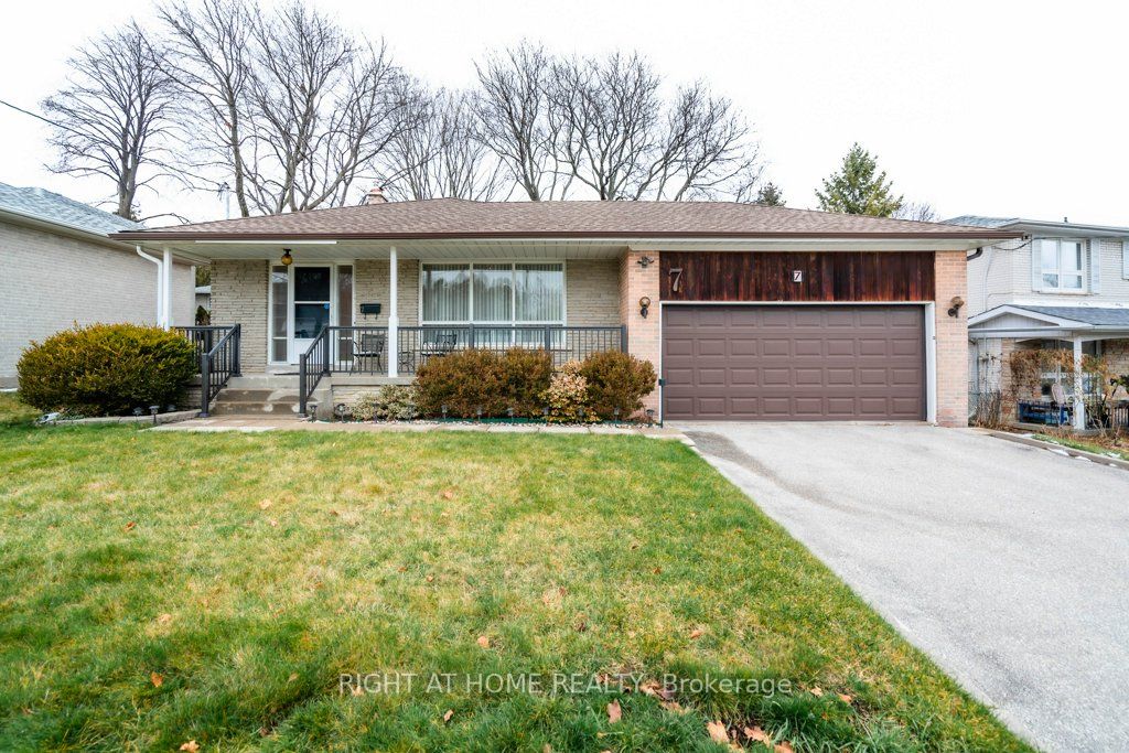 7 Sandbourne Cres