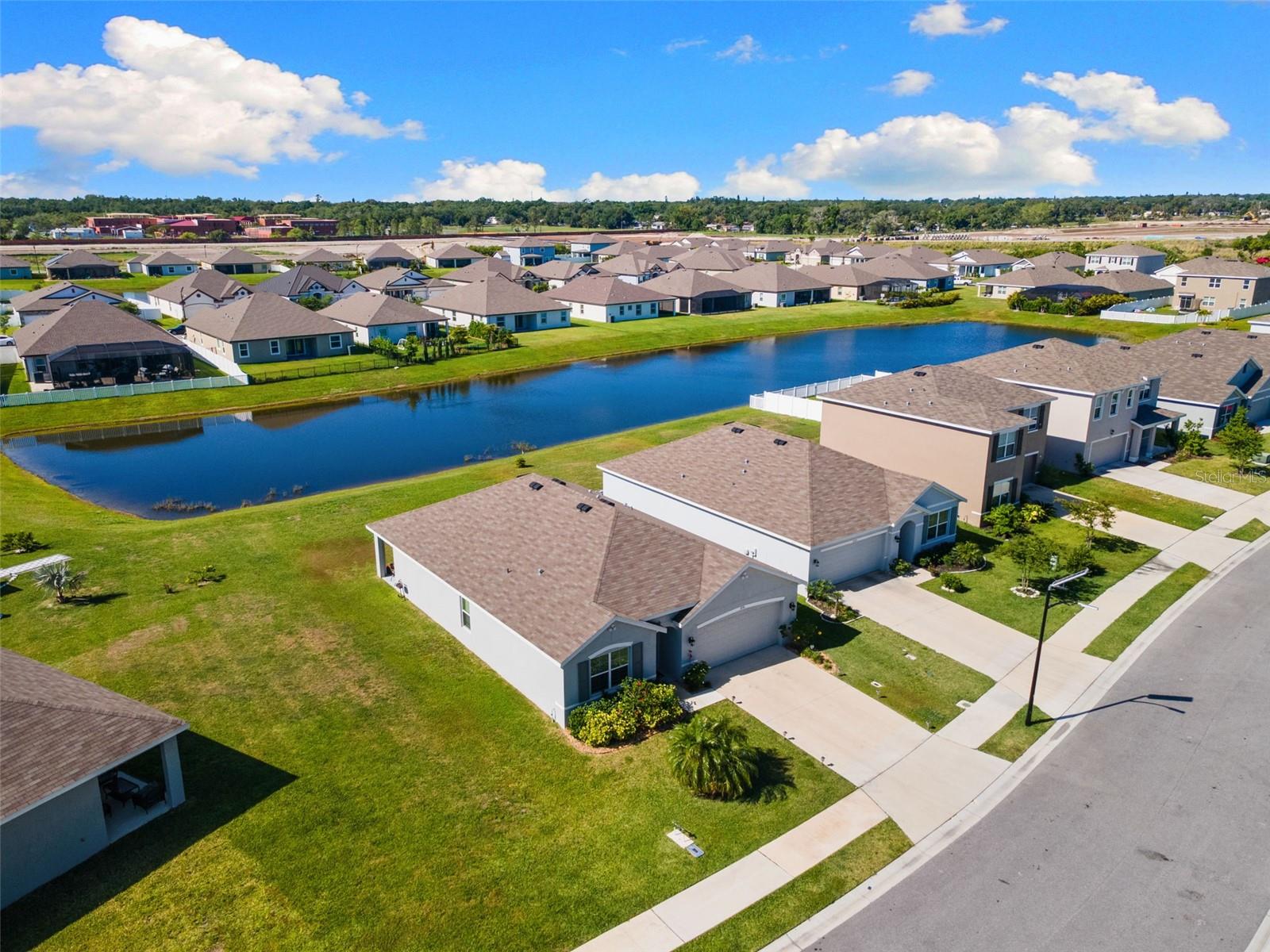 2236 Grand Flora Trail