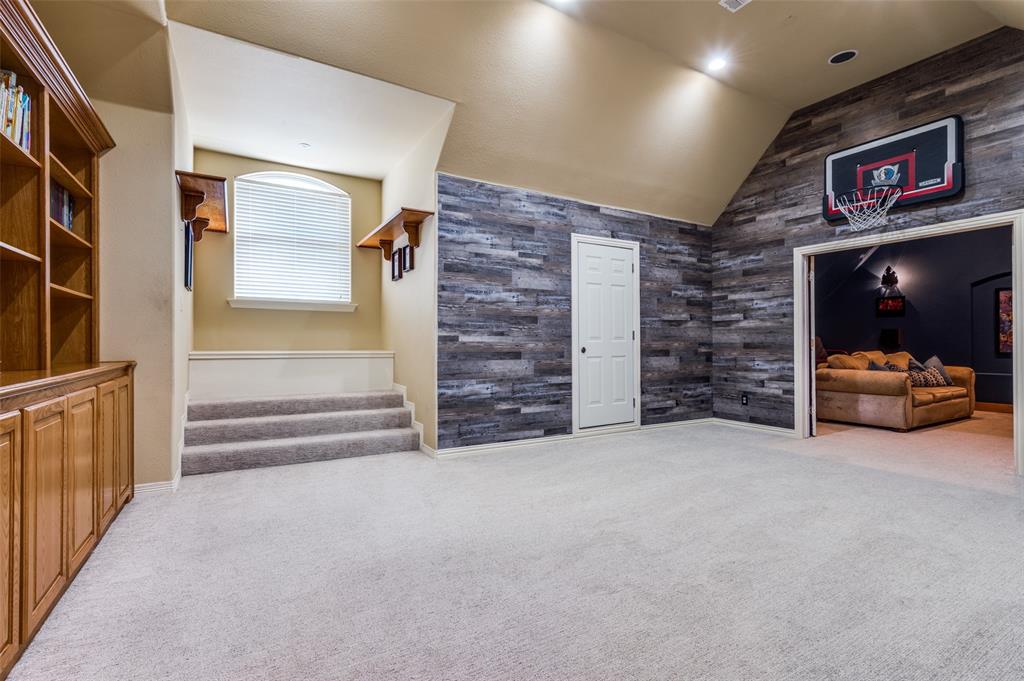 2403 Amberleaf Court