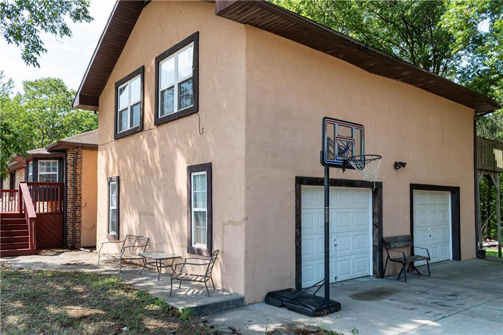 12031 E Oxbow Road