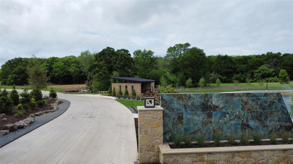 1210 Buck Trail